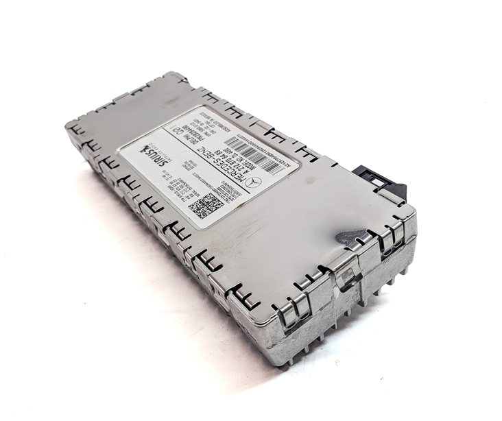 Thumbnail 4: 2013 MERCEDES GL550 (X166) SIRIUS SATELLITE RADIO CONTROL MODULE