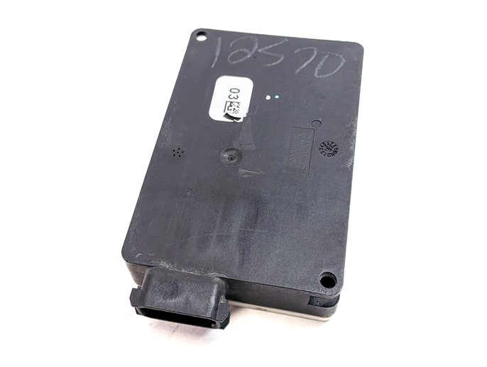 Thumbnail 4: 2013 MERCEDES GL550 (X166) REAR DRIVER ASSIST BLIND SPOT RADAR SENSOR MODULE