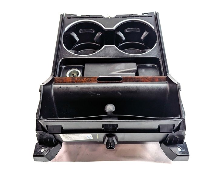 Thumbnail 2: 2013 MERCEDES GL550 (X166) CENTER CONSOLE CUPHOLDER w/ ASHTRAY 12V POWER SOCKET