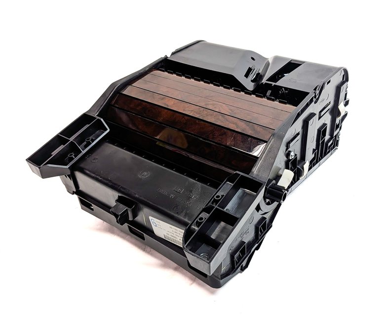 Thumbnail 7: 2013 MERCEDES GL550 (X166) CENTER CONSOLE CUPHOLDER w/ ASHTRAY 12V POWER SOCKET