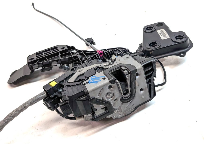 Thumbnail 5: 13-15 MERCEDES GL CLASS (X166) REAR RIGHT LOCK LATCH ACTUATOR & SOFT CLOSE MOTOR