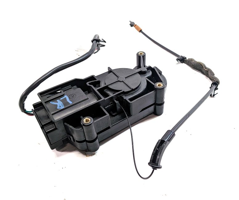 Thumbnail 2: 2013 MERCEDES GL550 (X166) REAR 2ND ROW LEFT SEAT POSITION RELEASE MOTOR