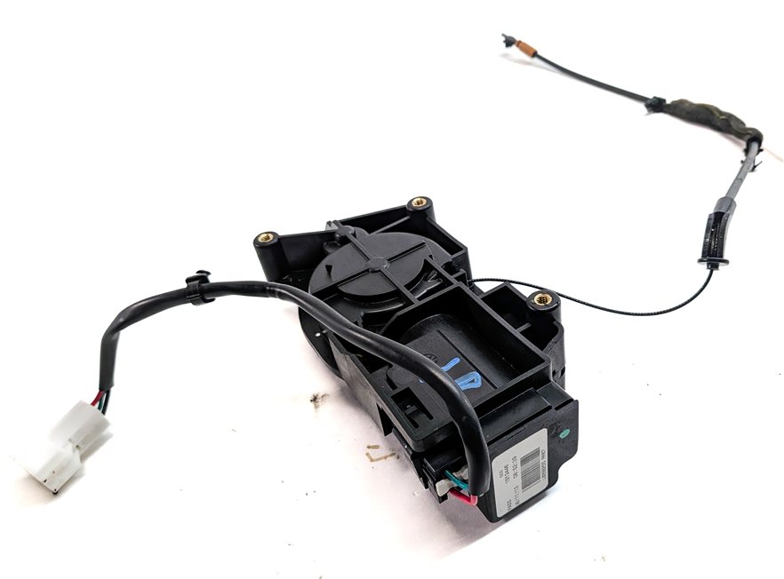 Thumbnail 3: 2013 MERCEDES GL550 (X166) REAR 2ND ROW LEFT SEAT POSITION RELEASE MOTOR