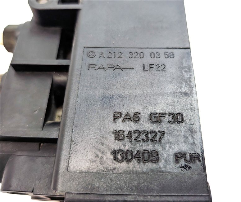 Thumbnail 8: 2013 MERCEDES GL550 (X166) AIR SUSPENSION CONTROL VALVE BLOCK