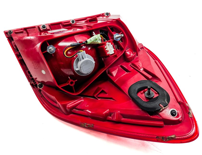 Thumbnail 5: 13-16 MERCEDES GL (X166) REAR LEFT DRIVER OUTER TAILLIGHT BRAKE LIGHT LAMP