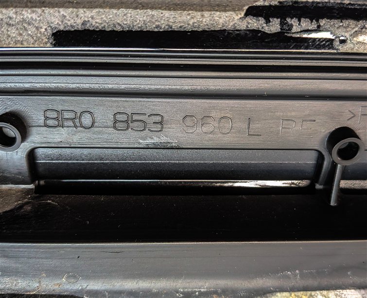 Thumbnail 6: 13-17 AUDI Q5 B8 8R FRONT RIGHT PASSENGER LOWER DOOR MOULDING TRIM PANEL (Black)