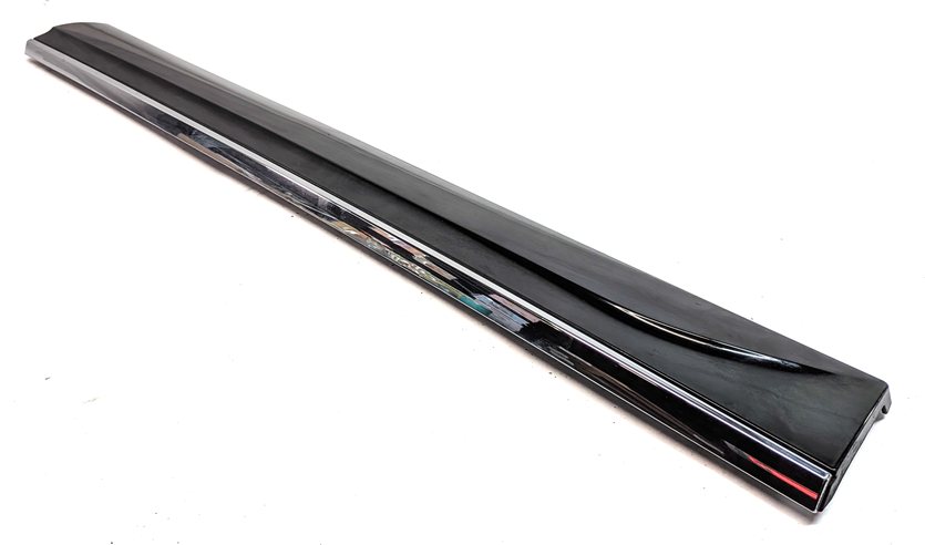 13-17 AUDI Q5 B8 8R FRONT LEFT DRIVER LOWER DOOR MOULDING TRIM PANEL (Black)