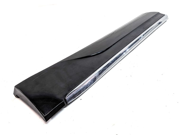 Thumbnail 4: 13-17 AUDI Q5 (B8 8R) REAR LEFT DOOR EXTERIOR LOWER MOULDING RUNNER TRIM (Black)