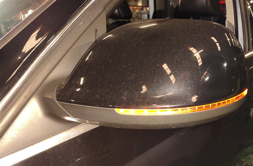 Thumbnail 2: 2009-2014 AUDI Q5 (B8 8R) LEFT FRONT DRIVER HEATED DOOR MIRROR (Black)