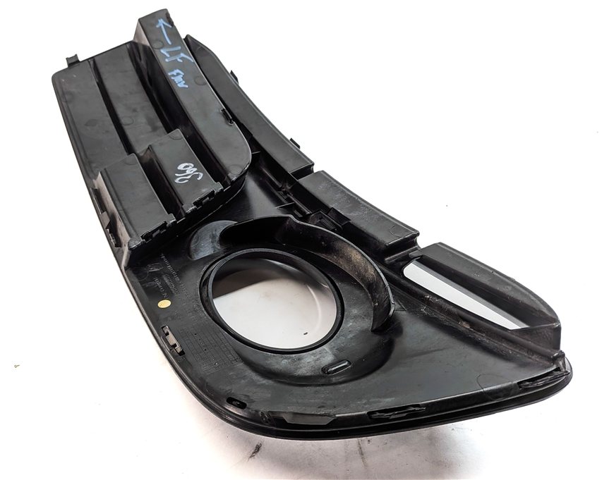 Thumbnail 5: 2013-2016 AUDI Q5 (B8 8R) FRONT LEFT DRIVER LOWER FOGLIGHT GRILLE TRIM (BLACK)