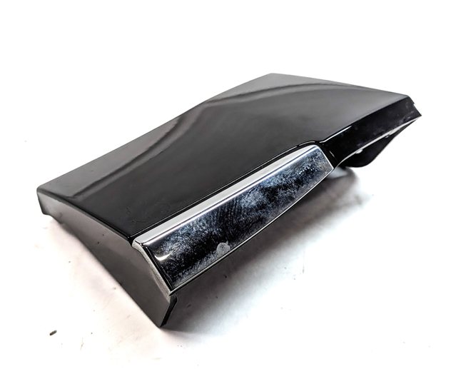 Thumbnail 4: 2013 AUDI Q5 (B8 8R) FRONT LEFT DRIVER LOWER FENDER TRIM MOULDING (Black)