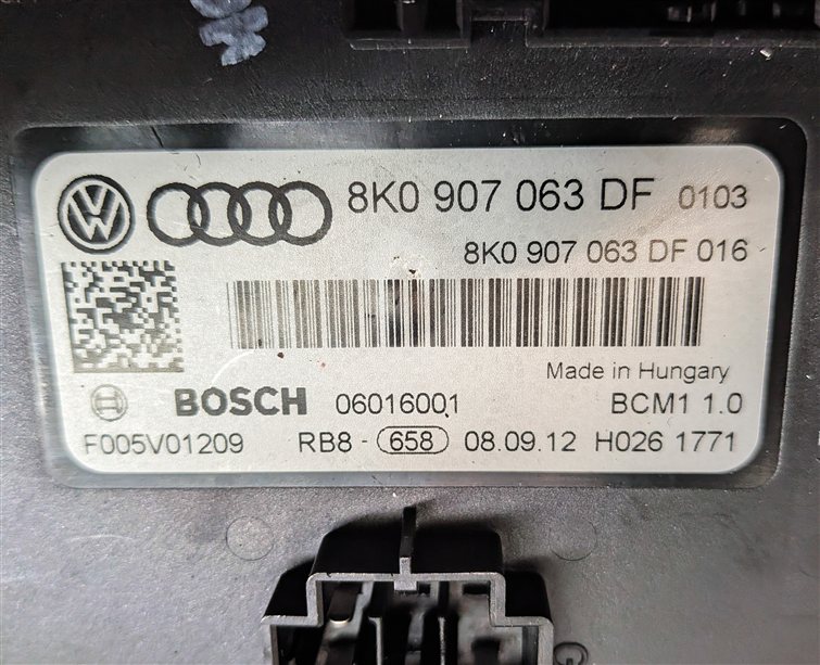Thumbnail 15: 13 AUDI Q5 (B8 8R) 2.0L (CPMA) SPEEDOMETER ECM BCM IMMOBILIZER MODULE KEY SET/9