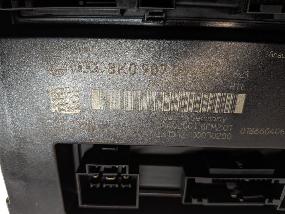 Thumbnail 16: 13 AUDI Q5 (B8 8R) 2.0L (CPMA) SPEEDOMETER ECM BCM IMMOBILIZER MODULE KEY SET/9