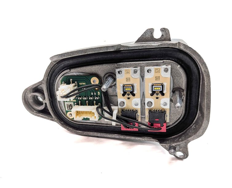 Thumbnail 2: 2013 AUDI Q5 (B8 8R) FRONT RIGHT PASSENGER DRL DAYTIME RUNNING LIGHT MODULE