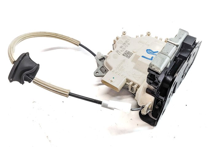 Thumbnail 3: 10-23 VW PORSCHE AUDI A3 A4 A8 S3 S4 Q5 MACAN PANAMERA REAR LEFT DOOR LATCH