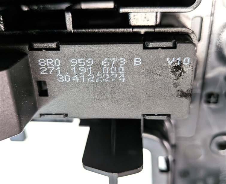 Thumbnail 8: 2013 AUDI Q5 (B8 8R) FRONT CENTER CONSOLE A/T SHIFT SHIFTER TRIM PANEL
