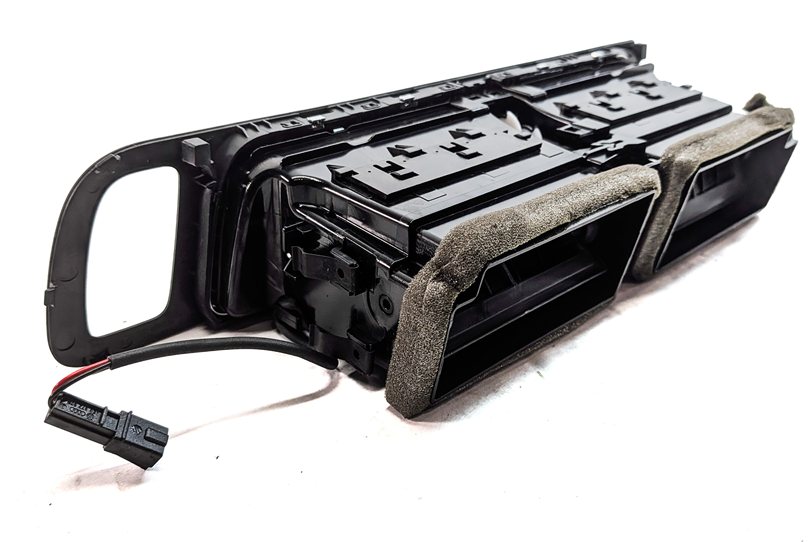 Thumbnail 5: 2013 AUDI Q5 (B8 8R) FRONT CENTER DASH HEAT AIR AC HVAC VENT (Black)