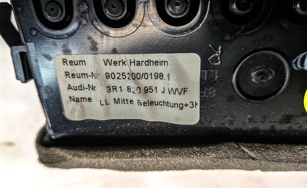 Thumbnail 8: 2013 AUDI Q5 (B8 8R) FRONT CENTER DASH HEAT AIR AC HVAC VENT (Black)