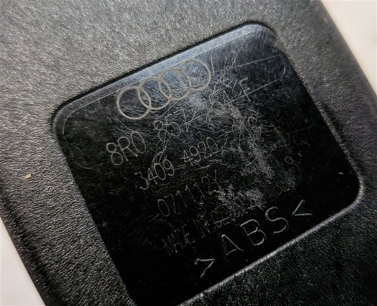 Thumbnail 11: 2013 AUDI Q5 (B8 8R) REAR LEFT CENTER RIGHT SEATBELT BUCKLE RECEIVER SET/3