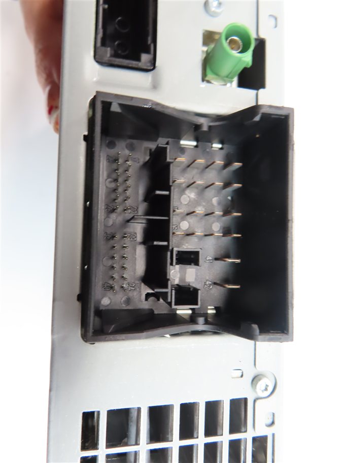 Thumbnail 9: 2011 AUDI Q7 (4L) RADIO STEREO AUDIO SOUND SYSTEM RECEIVER CONTROL MODULE