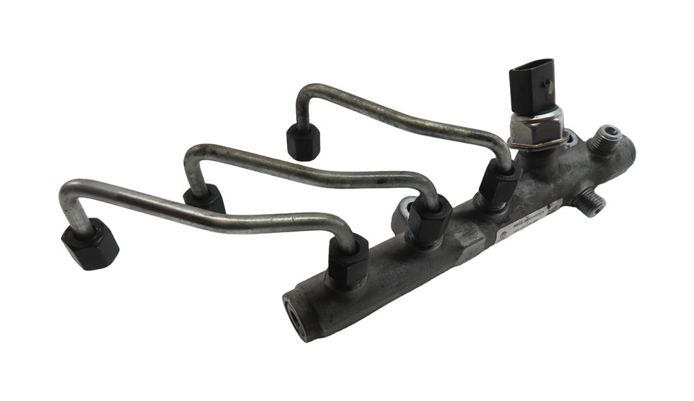 2011 AUDI Q7 (4L) 3.0L DIESEL (CATA) LEFT ENGINE FUEL INJECTOR RAIL w/LINES