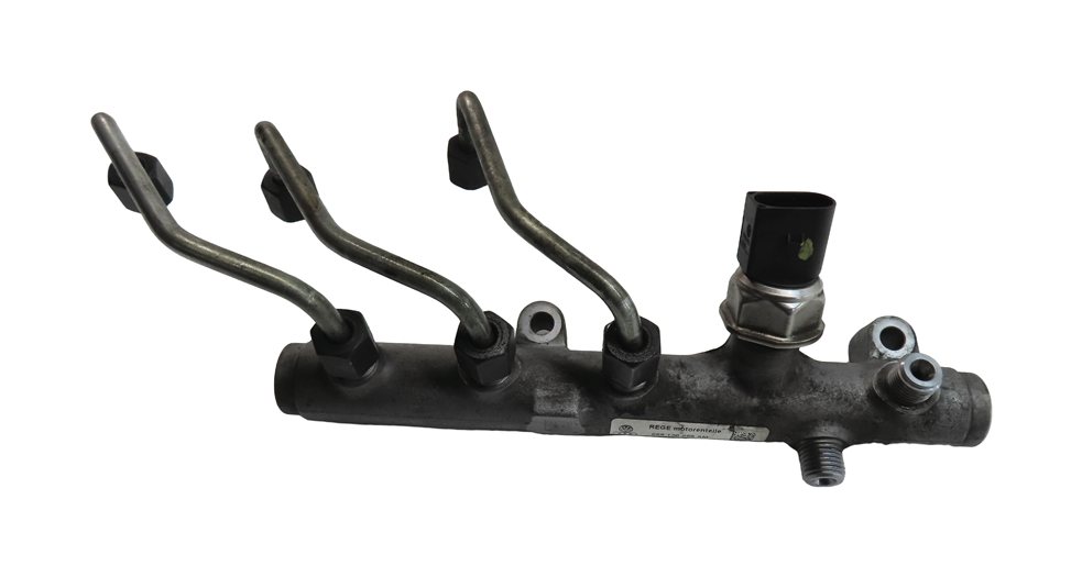 Thumbnail 2: 2011 AUDI Q7 (4L) 3.0L DIESEL (CATA) LEFT ENGINE FUEL INJECTOR RAIL w/LINES