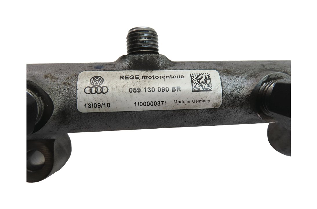 Thumbnail 7: 2011 AUDI Q7 (4L) 3.0L DIESEL (CATA) RIGHT ENGINE FUEL INJECTOR RAIL w/ LINES