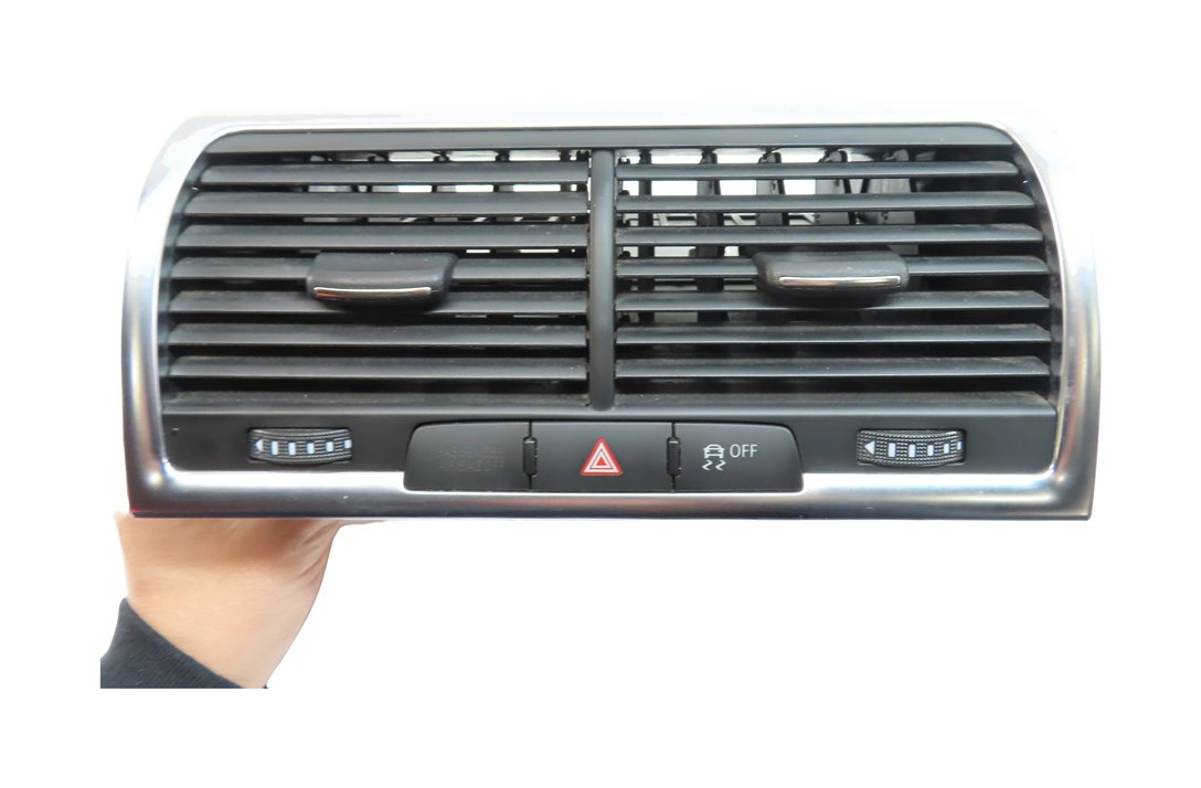 Thumbnail 8: 2011 AUDI Q7 (4L) FRONT CENTER DASH HEAT AIR AC HVAC DUAL VENT (Gray)