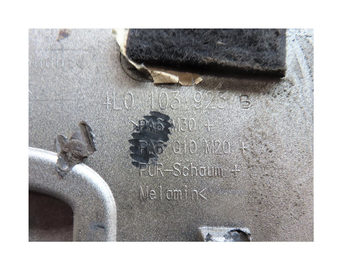 Thumbnail 8: 2009-2012 AUDI Q7 (4L) 3.0L DIESEL (CATA) ENGINE MOTOR COVER TRIM PANEL