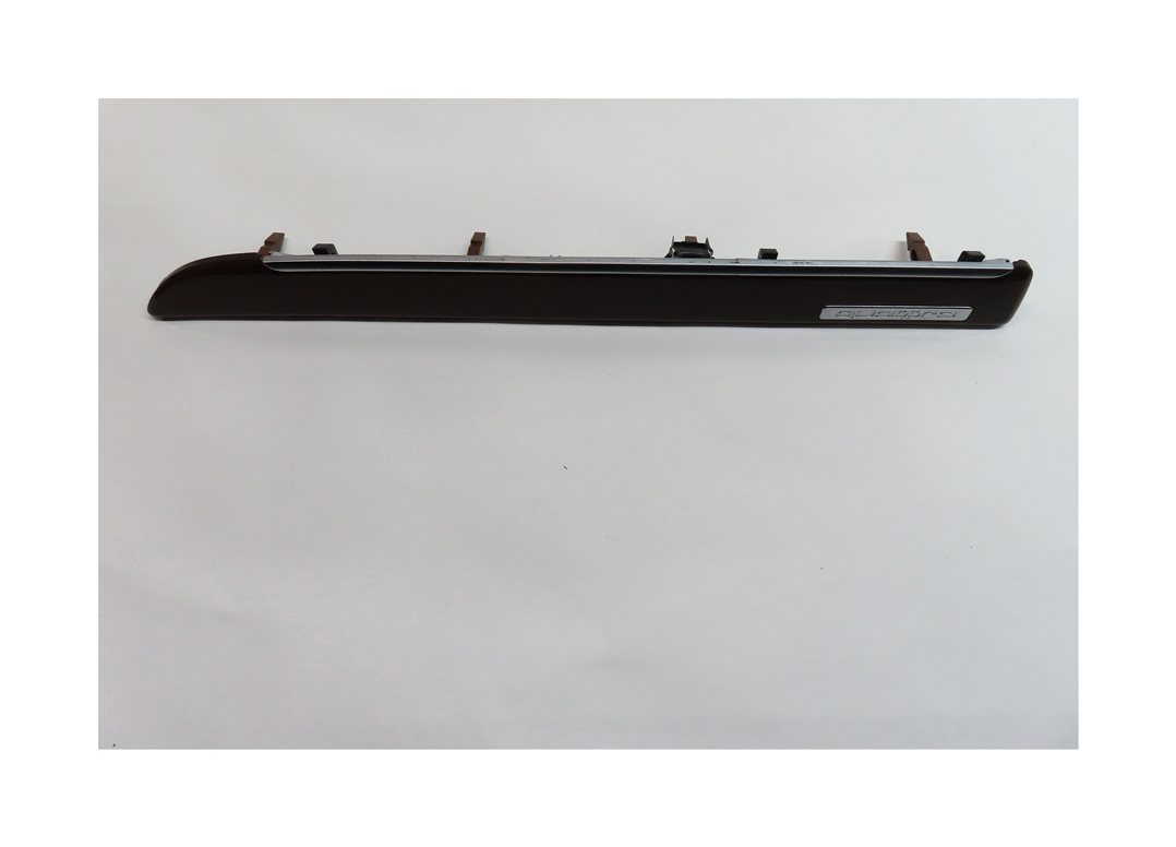 Thumbnail 8: 2011 AUDI Q7 (4L) INTERIOR DASH DOOR CENTER CONSOLE WOOD TRIM SET/6 (Walnut)