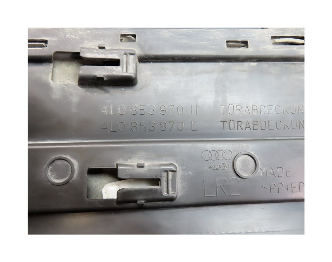 Thumbnail 7: 10-15 AUDI Q7 4L REAR RIGHT LOWER DOOR TRIM MOULDING PANEL w/out SLINE (BLACK)