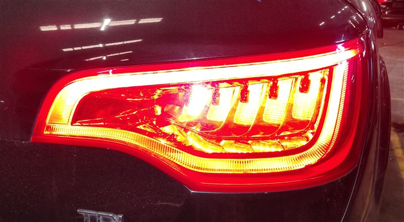 Thumbnail 2: 2010-2015 AUDI Q7 (4L) REAR RIGHT PASSENGER TAILLIGHT BRAKE LIGHT LAMP (LED)