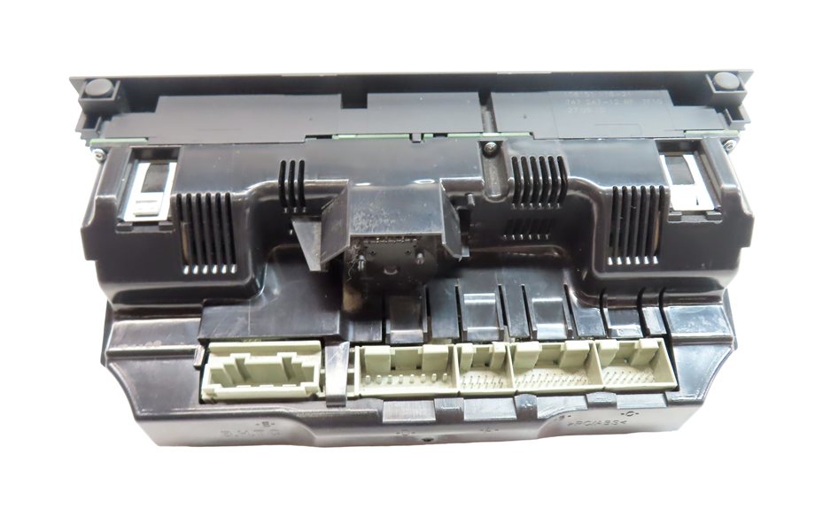 Thumbnail 5: 2011 AUDI Q7 (4L) FRONT CENTER HEAT AIR AC HVAC CLIMATE CONTROL PANEL