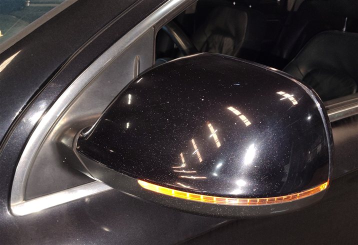 Thumbnail 2: 10-12 AUDI Q7 (4L) LEFT DRIVER P-FOLD AUTODIM MEMORY DOOR MIRROR (Black)
