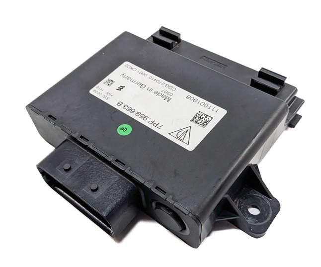 2011 PORSCHE PANAMERA (970) 3.6L M46.20 ENGINE VOLTAGE CONVERTER CONTROL MODULE
