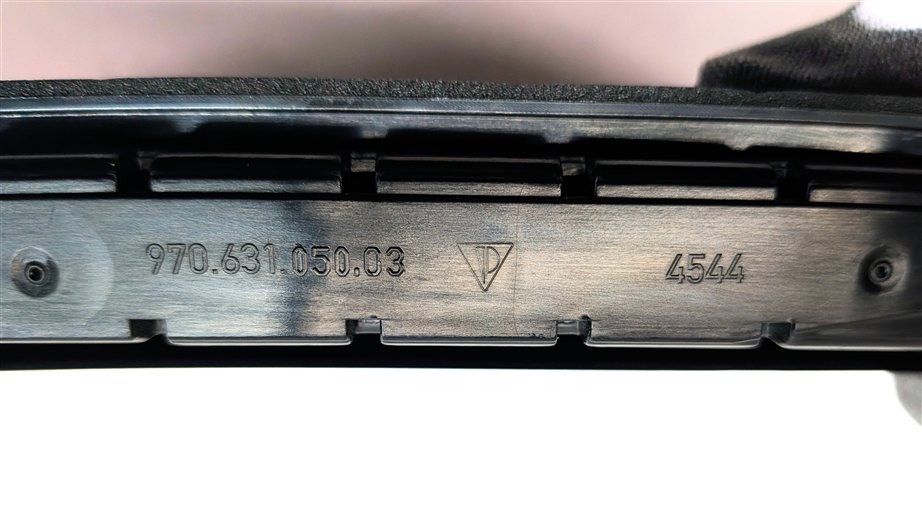Thumbnail 7: 2011 PORSCHE PANAMERA (970) REAR UPPER THIRD 3RD BRAKE STOP LIGHT LAMP