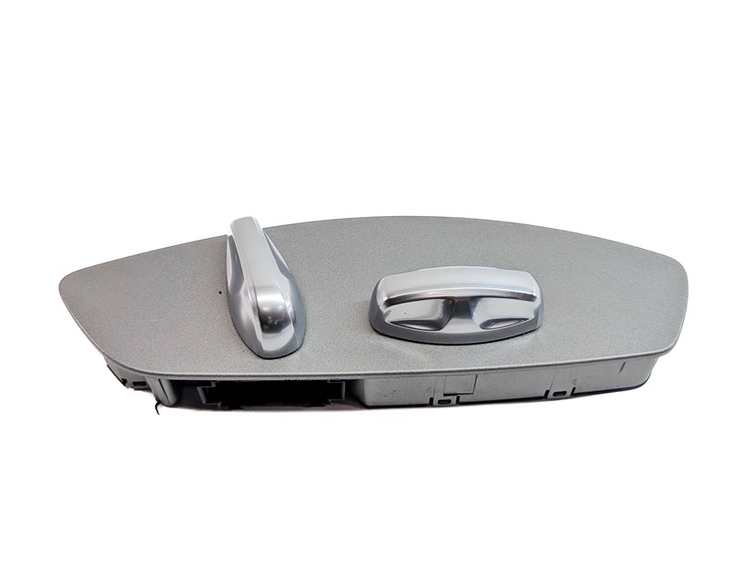 Thumbnail 2: 2011 PORSCHE PANAMERA (970) FRONT RIGHT PASSENGER SEAT POSITION ADJUST SWITCH