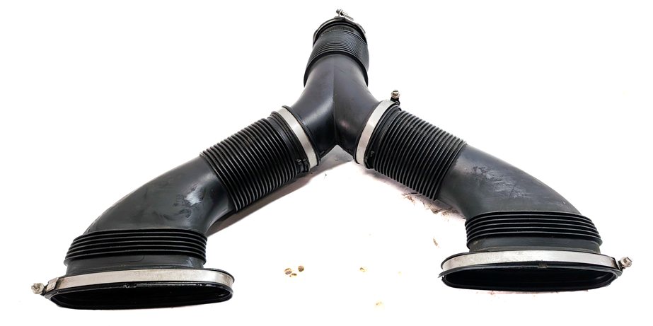 Thumbnail 2: 2011 PORSCHE PANAMERA (970) 3.6L (M46.20) ENGINE AIR INTAKE Y HOSE PIPE DUCT