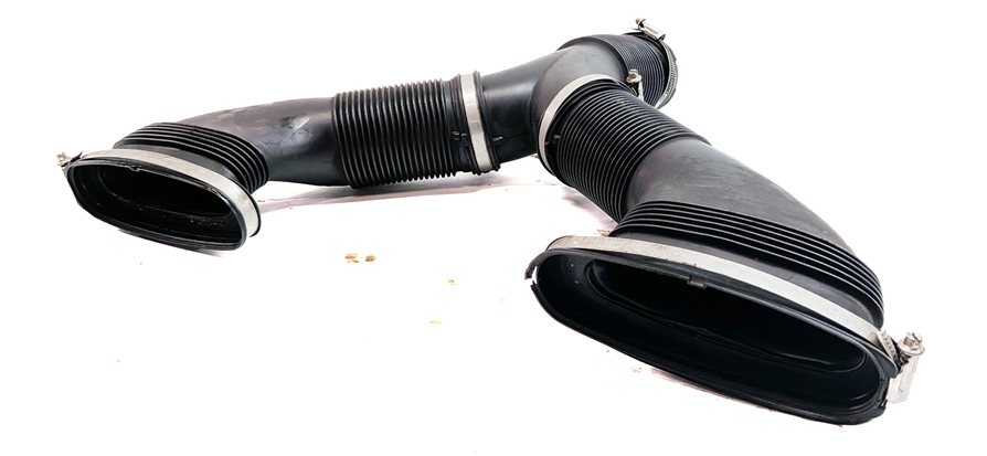 Thumbnail 3: 2011 PORSCHE PANAMERA (970) 3.6L (M46.20) ENGINE AIR INTAKE Y HOSE PIPE DUCT