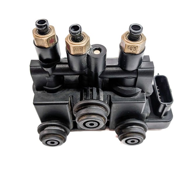 Thumbnail 5: 2014 RANGE ROVER SPORT (L494) 5.0L SUPER AIR SUSPENSION CONTROL VALVE BLOCK