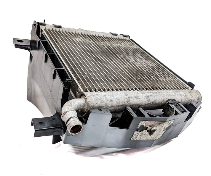Thumbnail 5: 13-20 ROVER SPORT DISCOVERY (L405 L462 L494) LEFT AUXILIARY RADIATOR & BRACKET