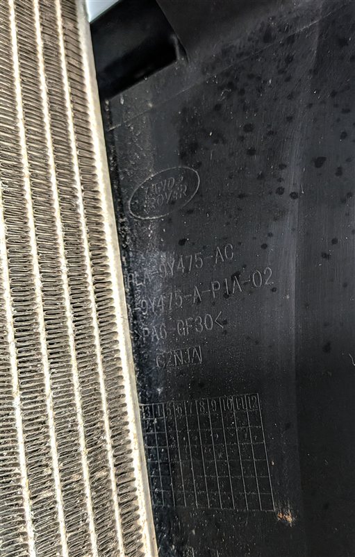 Thumbnail 7: 13-20 ROVER SPORT DISCOVERY (L405 L462 L494) LEFT AUXILIARY RADIATOR & BRACKET
