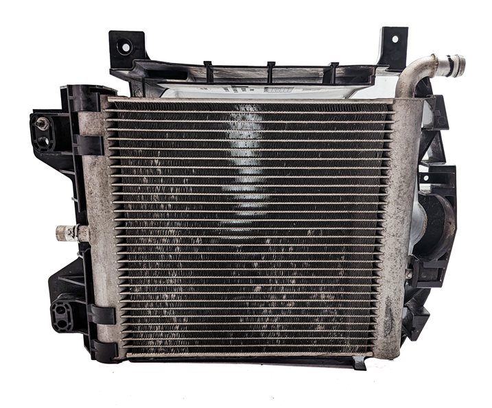 Thumbnail 2: 13-20 ROVER SPORT DISCOVERY (L405 L462 L494) RIGHT AUXILIARY RADIATOR & BRACKET
