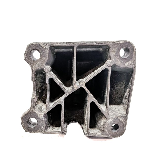 Thumbnail 6: 2014 RANGE ROVER SPORT L494 5.0L SUPER (AJ133) RIGHT ENGINE MOTOR MOUNT BRACKET