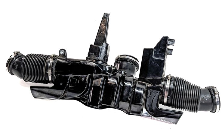 Thumbnail 1: 2014 ROVER SPORT (L494) 5.0L SUPER (AJ133) ENGINE AIR INTAKE RESONATOR DAMPER