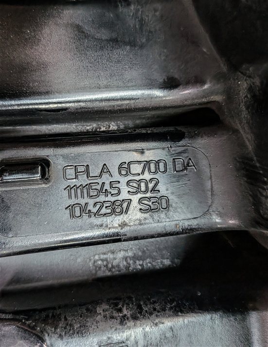 Thumbnail 10: 2014 ROVER SPORT (L494) 5.0L SUPER (AJ133) ENGINE AIR INTAKE RESONATOR DAMPER