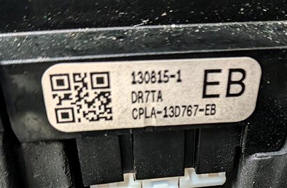 Thumbnail 5: 2014-2022 RANGE ROVER SPORT (L494) 4-SPOKE HEATED STEERING WHEEL w/ SWITCHES