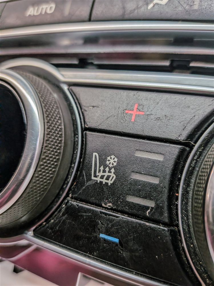 Thumbnail 7: 14-15 RANGE ROVER SPORT (L494) REAR HEATER AC TEMPERATURE CONTROL (HEATED SEATS)