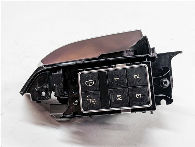 Thumbnail 3: 13-22 ROVER SPORT DISCOVERY L404 L462 L494 FRONT OR REAR LEFT INTERIOR HANDLE