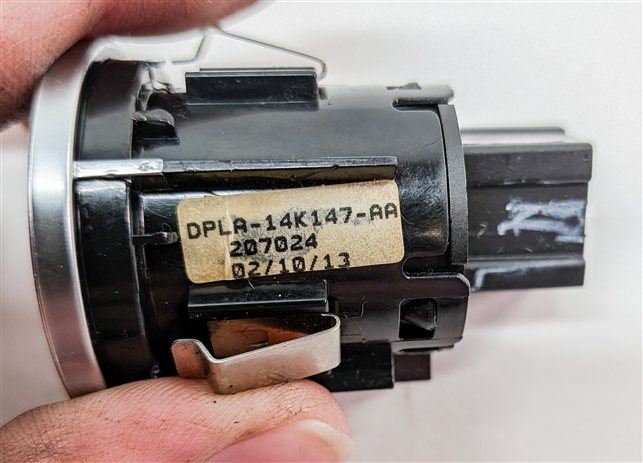 Thumbnail 6: 2014 RANGE ROVER SPORT (L494) GLOVE BOX GLOVEBOX COMPARTMENT RELEASE SWITCH